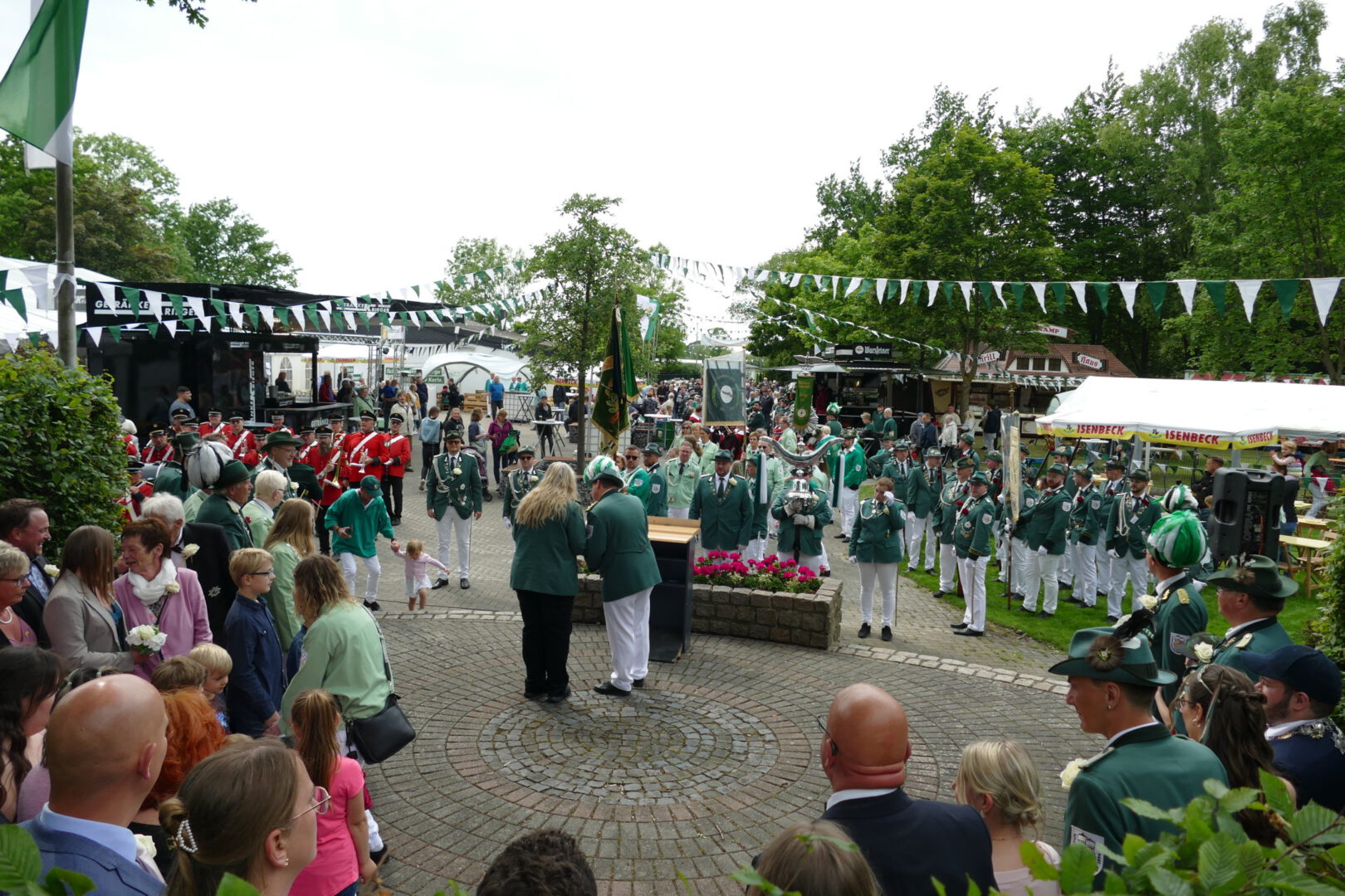You are currently viewing Video und Fotos vom Schützenfest